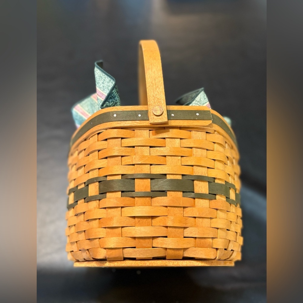 Longaberger Christmas Collection Basket 1997 Edition “Snowflake Basket” - Picture 2 of 11